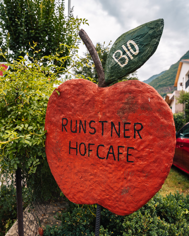 Ausflugsziel von Lana: Frühstück Runstnerhof Café